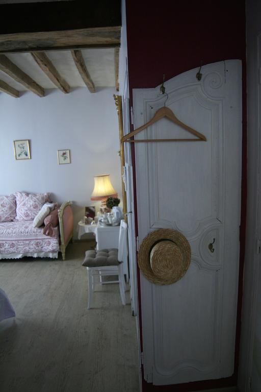Chambre D'Hotes Du Domaine De La Haute Poignandiere Saint-Germain-de-la-Coudre ห้อง รูปภาพ